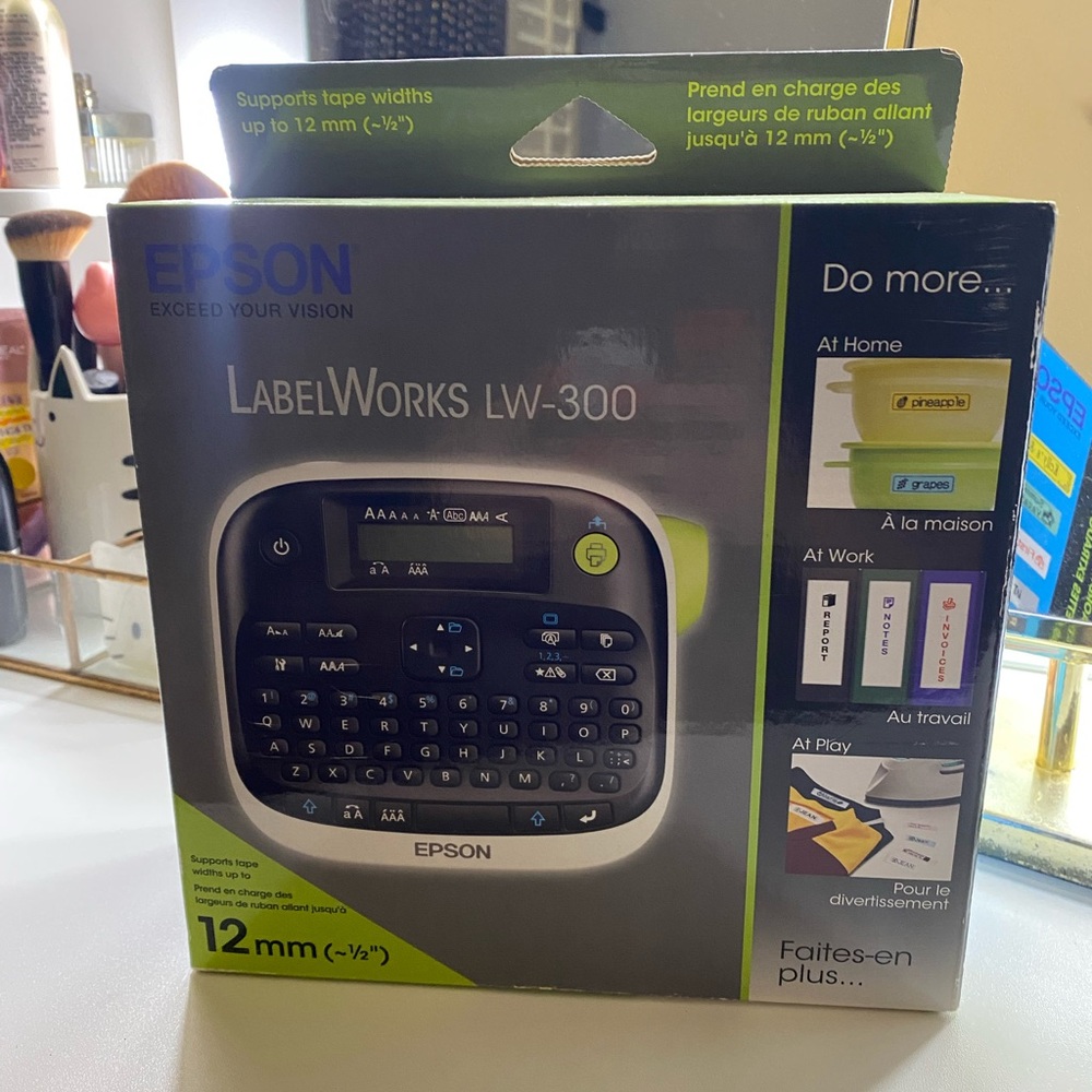 Epson LabelWorks LW-300 Label Printer - Black and White